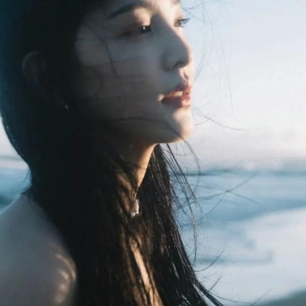 少女们向荒野进发